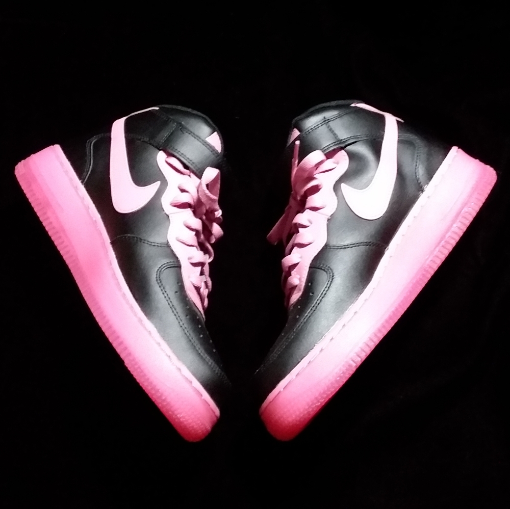 Nike Pink & Black Custom Air Force 1s💖 - Picture 4 of 15